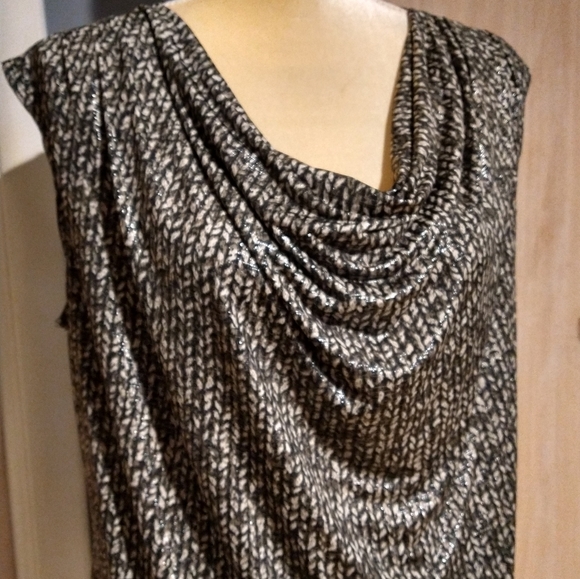 Jennie Marlis Drape Neck Style - Picture 4 of 7